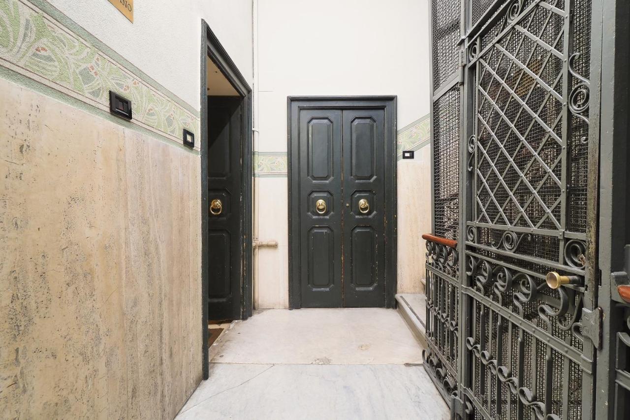 Unique Duomo Luxury Property 밀라노 외부 사진