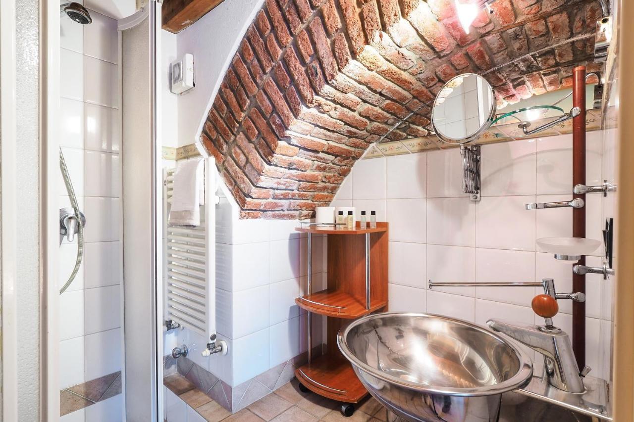 Unique Duomo Luxury Property 밀라노 외부 사진
