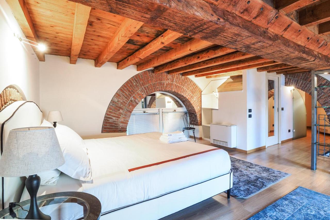 Unique Duomo Luxury Property 밀라노 외부 사진