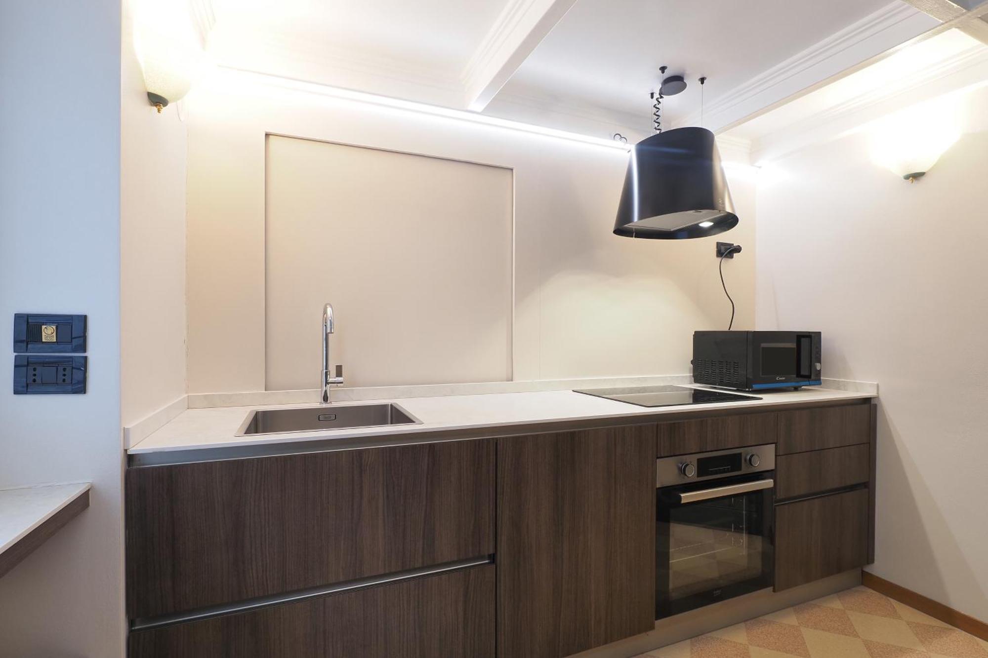 Unique Duomo Luxury Property 밀라노 외부 사진